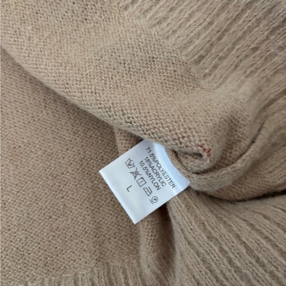 Colorful Patterned Sweaters - Picture 5 of 9